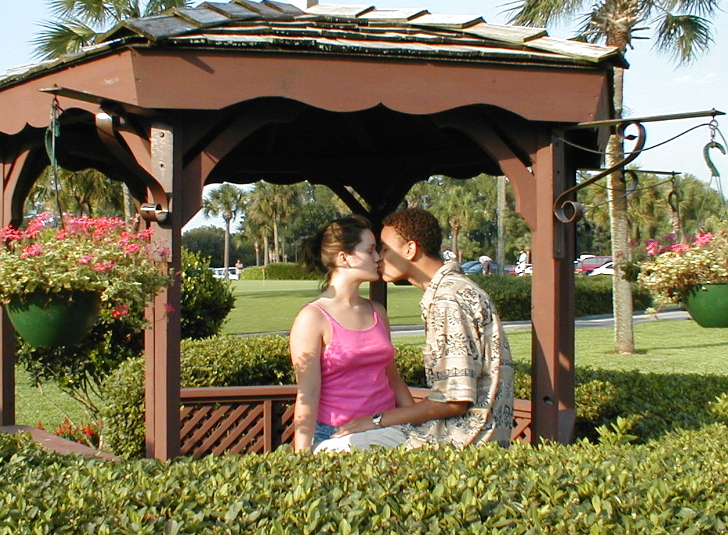 me_randy_kissing.jpg